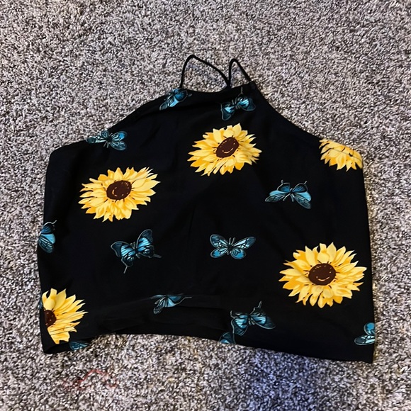 Rue 21 - Picture 1 of 2